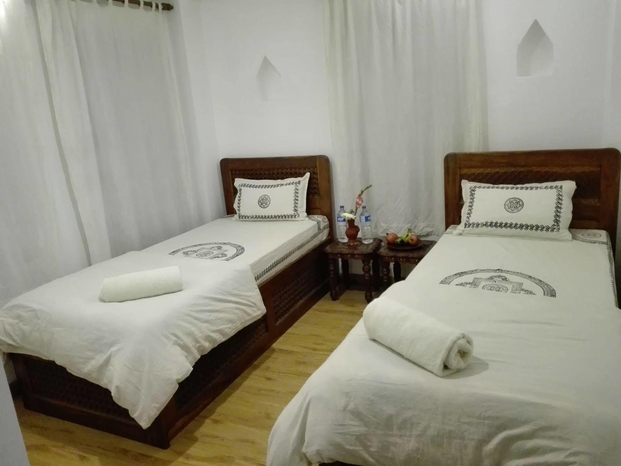 Sunny Guest House And Cafe Bhaktapur Ngoại thất bức ảnh