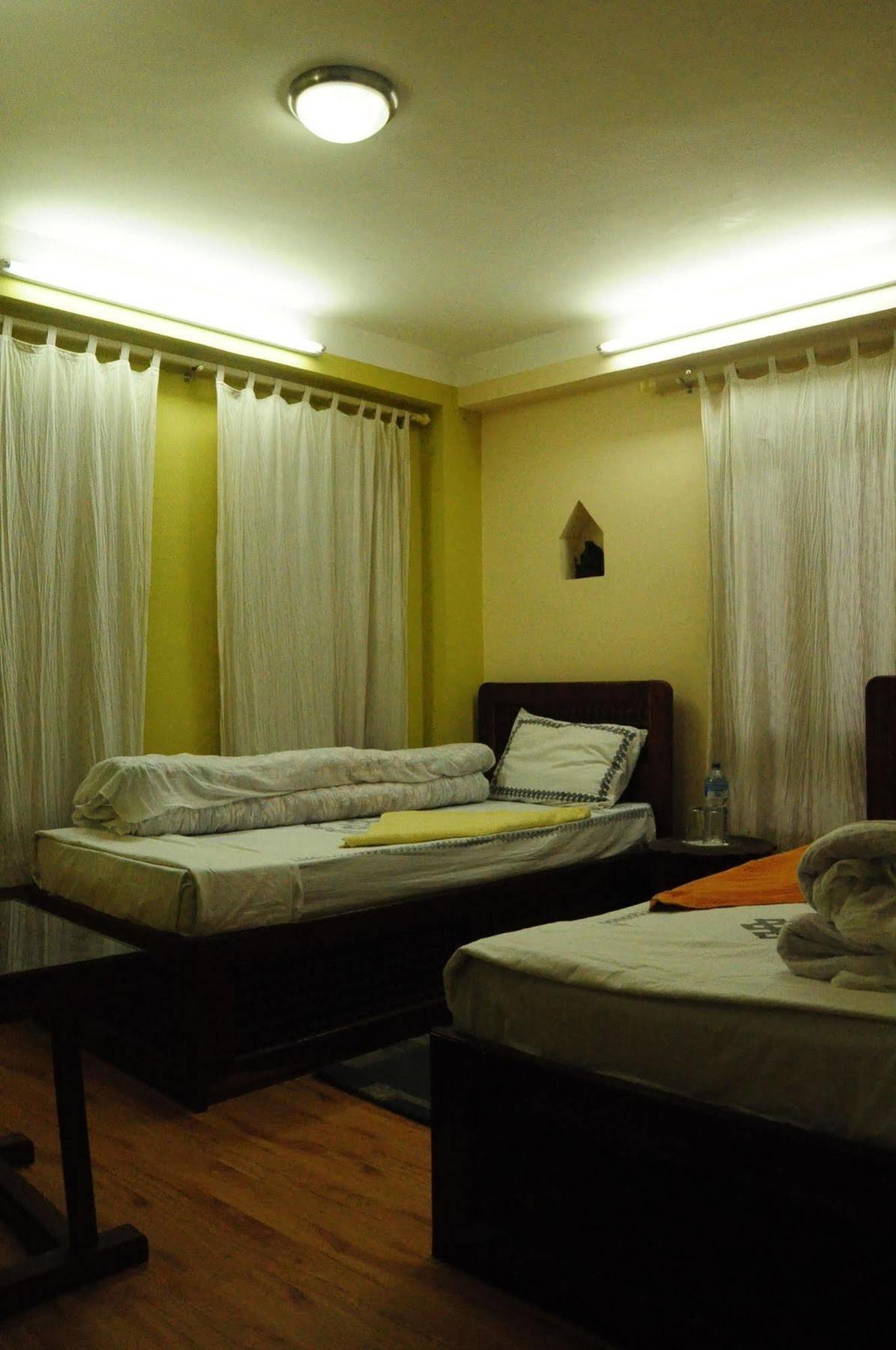 Sunny Guest House And Cafe Bhaktapur Ngoại thất bức ảnh